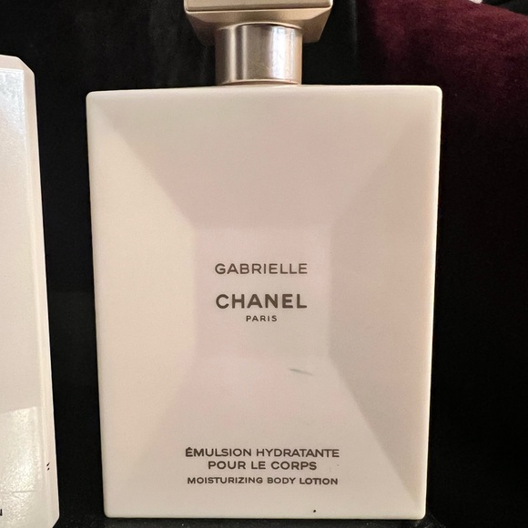 Chanel Gabrielle Moisturizing Body Lotion - Picture 1 of 1